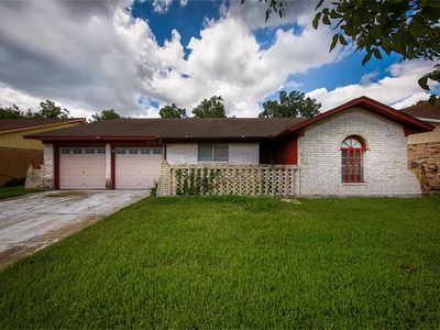 9719 Santa Monica Blvd, Houston, TX, 77089