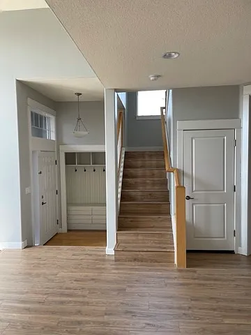 933 W Y Street — Photo 2