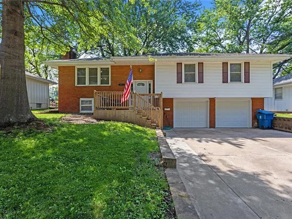 3412 S Hocker St, Independence, MO 64055