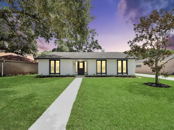 16114 Forest Bend Ave, Friendswood, TX 77546
