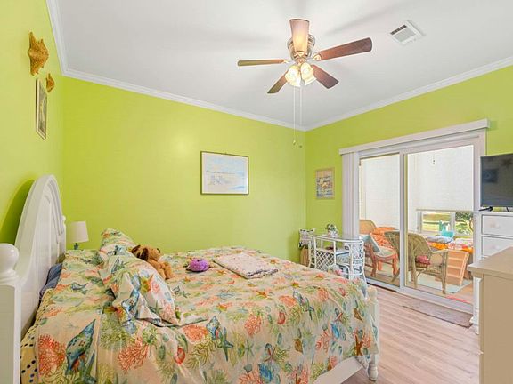 5th image of 5832 Mora Pl