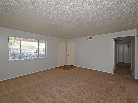 3rd image of 1635 W Carol Ave