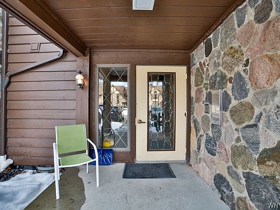 2nd image of 5293 Chestnut Ridge Rd APT G