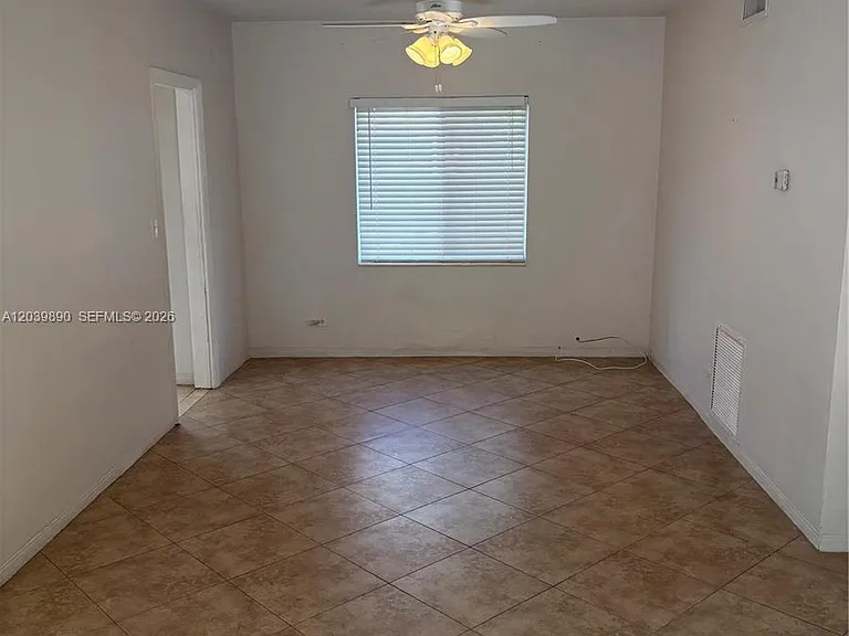 719 NE 16th Ave #719B — Photo 6