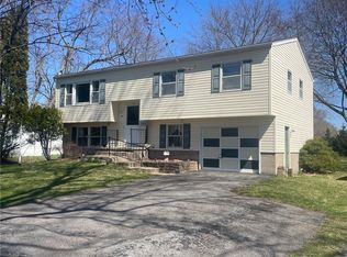 21 S Dayton Ave, Clifton Springs, NY 14432
