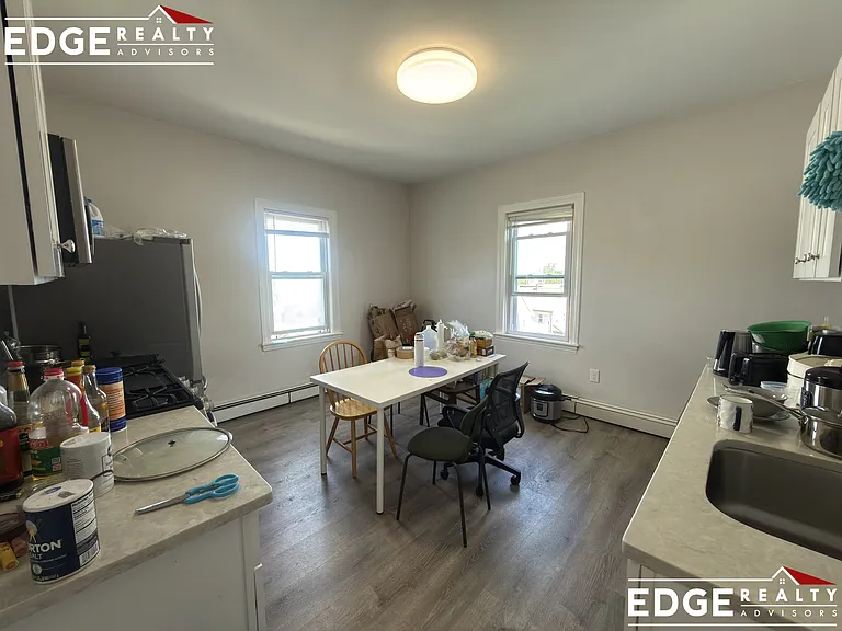 39 Union St #3 — Photo 2