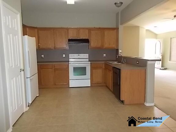 5th image of 1630 Windy Oaks Dr