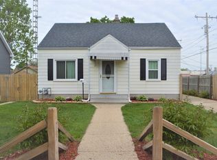 6020 32nd Ave, Kenosha, WI 53142
