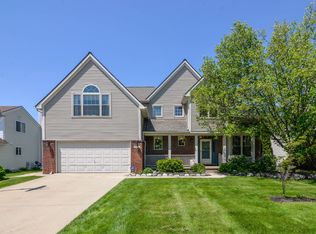 3198 Honeysuckle Dr, Ann Arbor, MI 48103