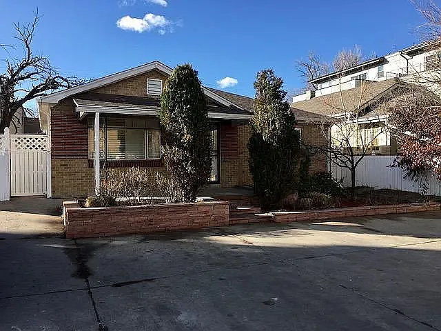 1517 N Tennyson St — Photo 11