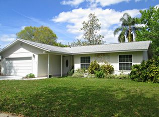 110 Maplewood Dr, Titusville, FL 32796