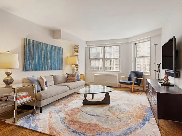 155 W 68th St #1905/1906, New York, NY 10023