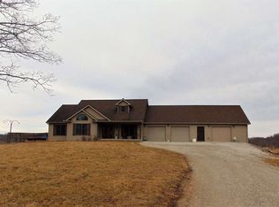 2530 Grahn Rd, Olive Hill, KY 41164