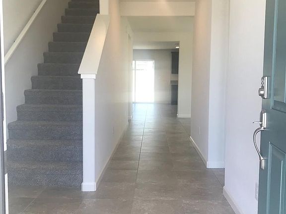 4th image of 137 E Dove Ave #83