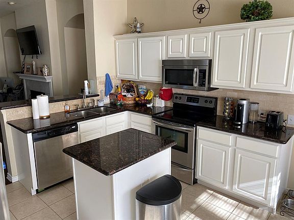 2nd image of 11817 Woodland Way