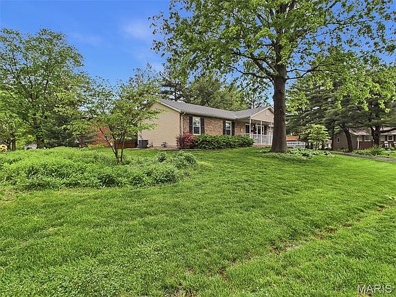 3rd image of 516 Lanahan Dr