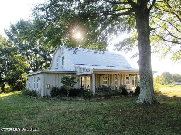 4933 Highway 302