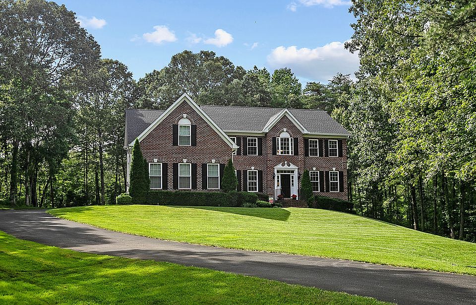 1st image of 23447 Chandler Ct