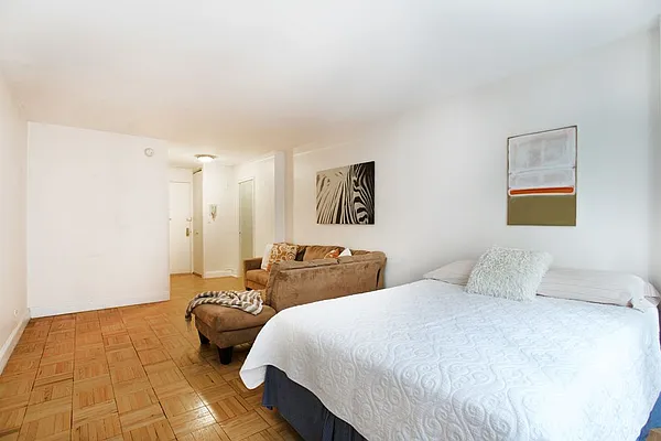 Sold by Luxe Group | media 3