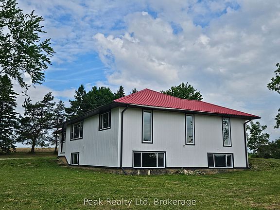 3rd image of 38934 Belgrave Rd