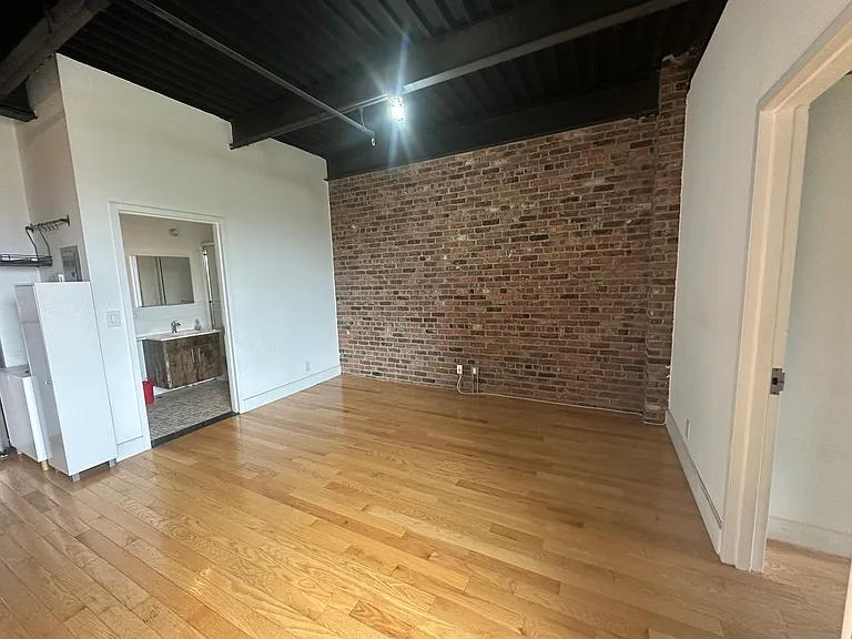 390 S 2nd St #4C — Photo 6