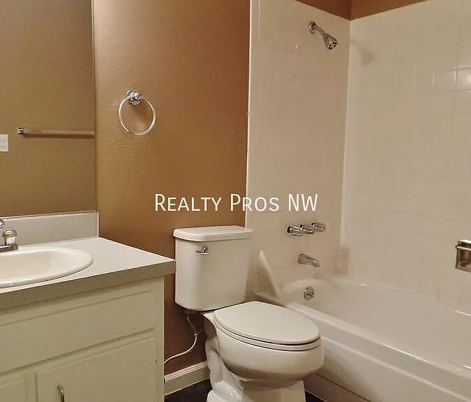 13680 NE 69th St #637 — Photo 11