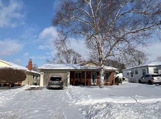 276 School Ave, Clawson, MI 48017