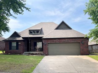 4522 E 141st Pl S, Bixby, OK 74008