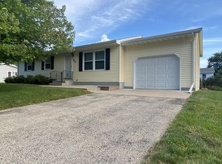 807 Evergreen Dr, Holmen, WI 54636