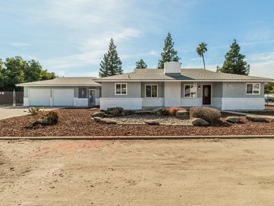 5466 E Ashlan Ave, Fresno, CA, 93727