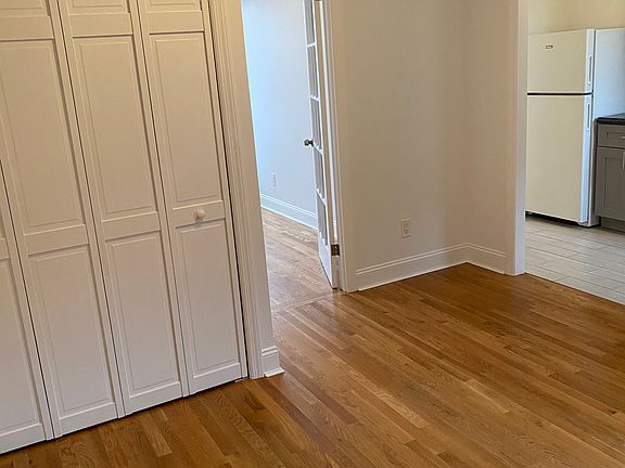 5th image of 328 E 9th St APT 19