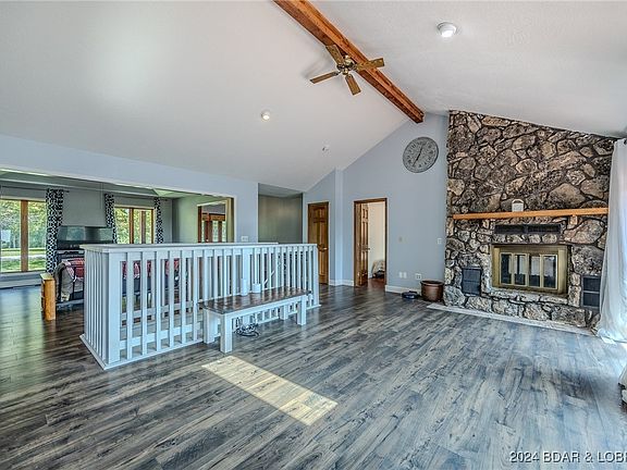 3rd image of 183 Tonka Shady Ln