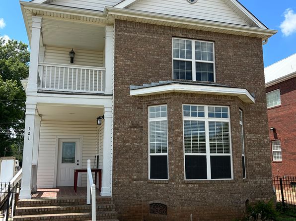 121 W Lakeview Rd