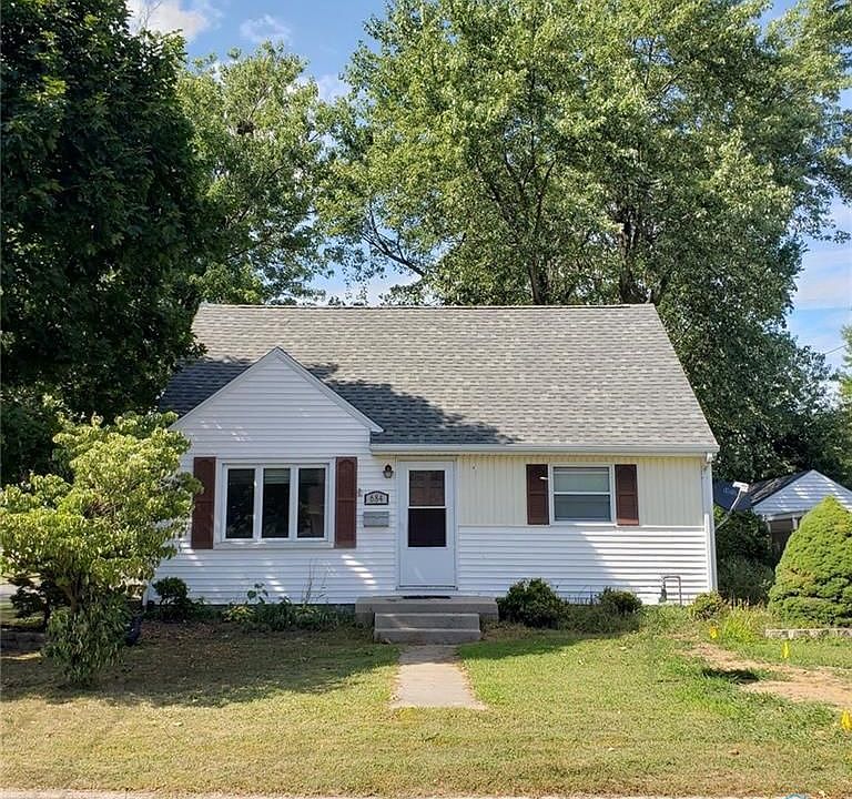 1st image of 684 Cortlandt Ave