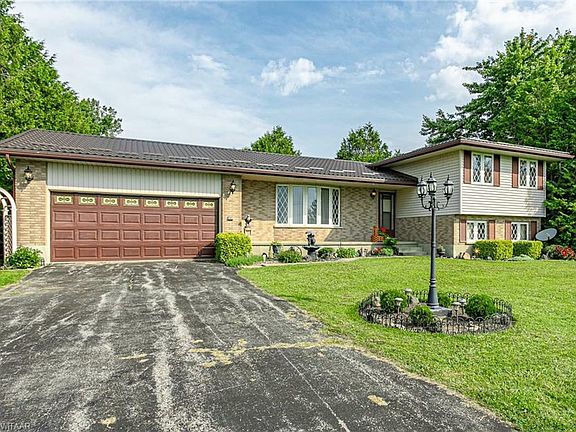3rd image of 17990 Evelyn Dr