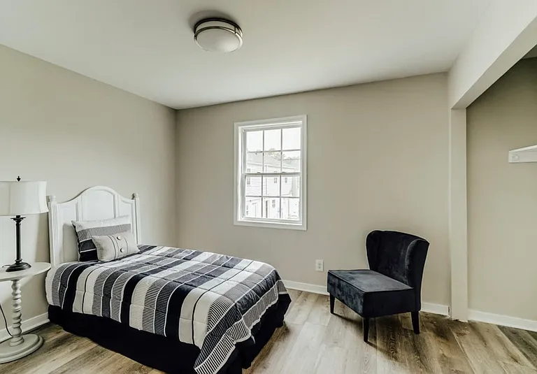 509 N 35th St #20 — Photo 9