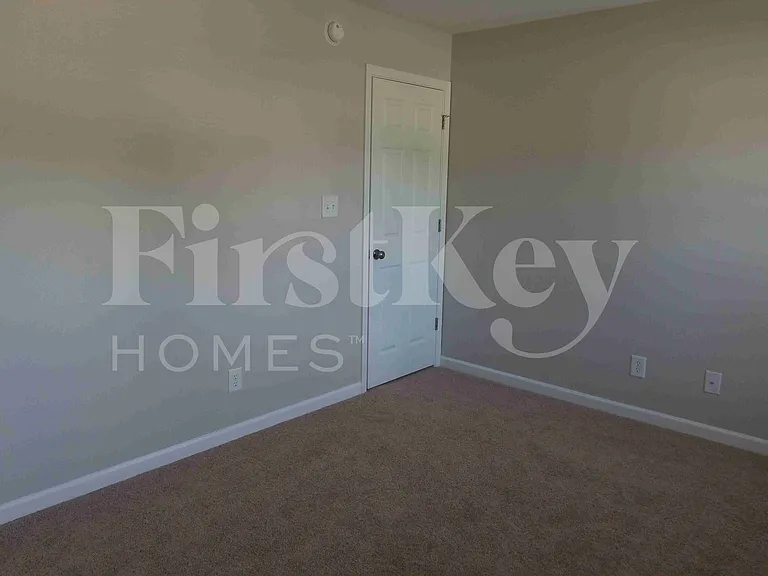 136 Rockbridge Ct — Photo 25