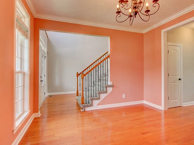 716 Cavalier Dr — Photo 78