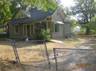 713 S College St, Siloam Springs, AR 72761
