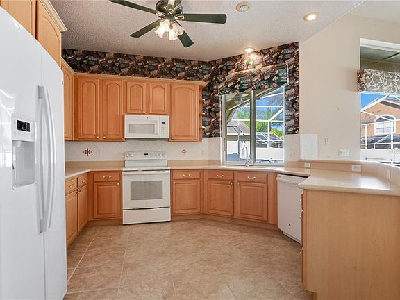 5th image of 9908 Kingshyre Way