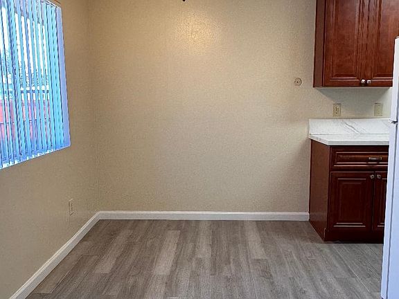 3rd image of 3105 E 18th St APT G