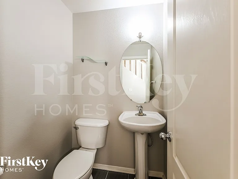 10828 Avenzano St — Photo 16