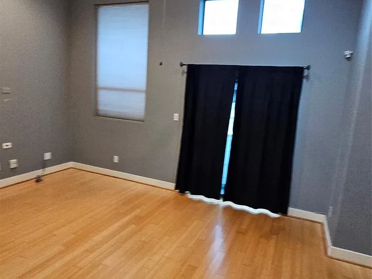 2301 Camden Dr #B — Photo 5
