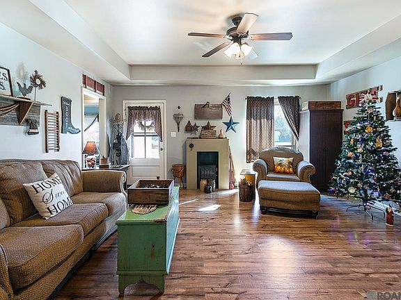 3rd image of 12257 Cottage Hill Dr