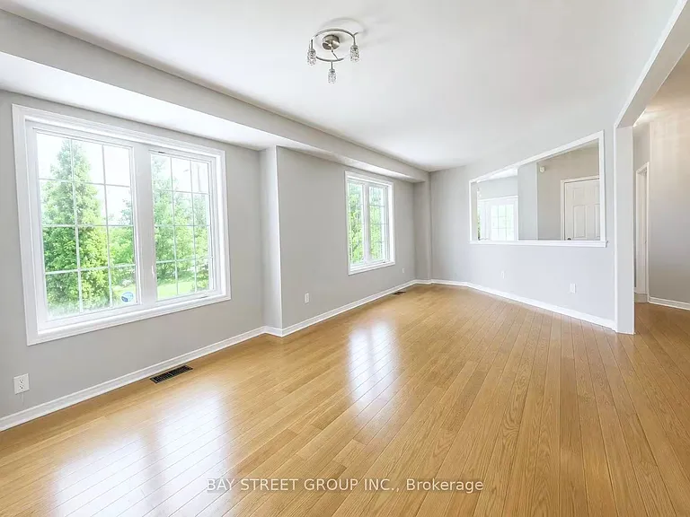 3168 Cabano Cres — Photo 13