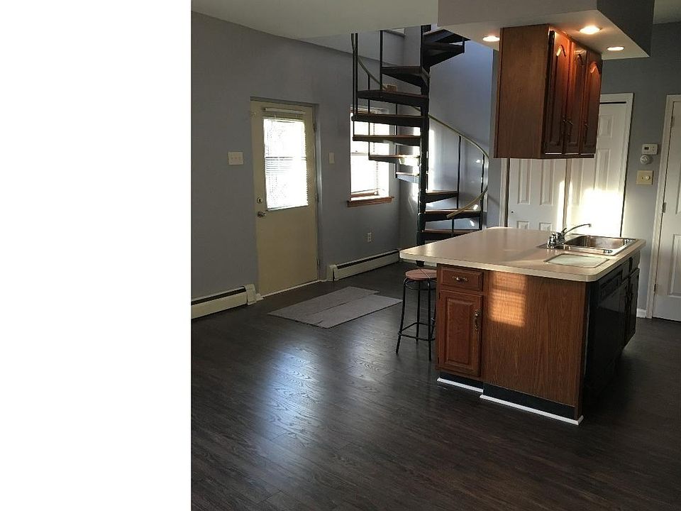 1st image of 4378 Manayunk Ave #B