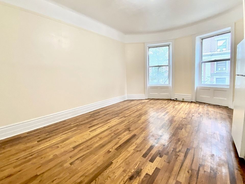 1st image of 235 W 100th St APT 4F