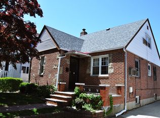 5016 193rd St, Fresh Meadows, NY 11365