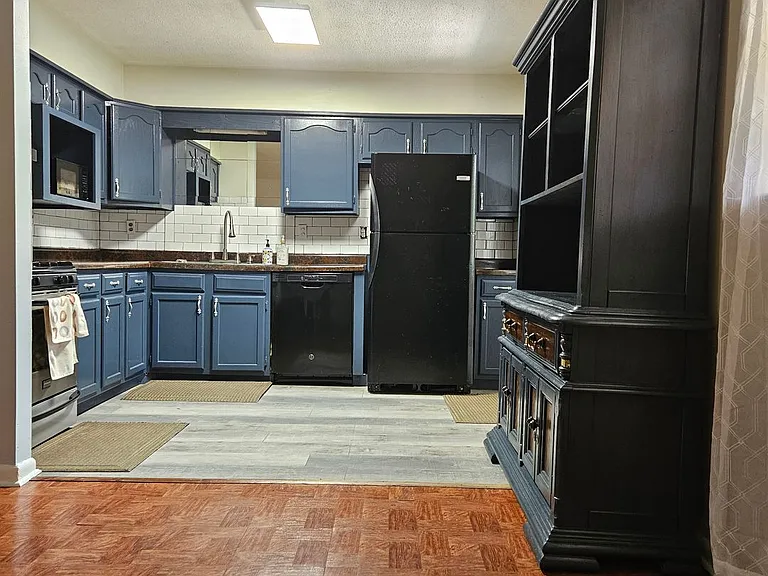 840 W Shelby Dr — Photo 6