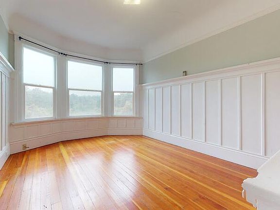 3rd image of 1108-1118 Lake St #1114